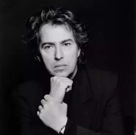 刘雯同款鞋子是什么牌子,刘雯最火的一双鞋