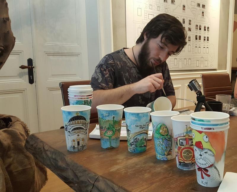 22岁大学生，靠一支画笔就能环游世界，他是怎么做到的？