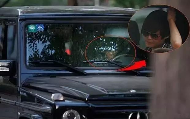 玩越野的另一道风景线，女星辣妹