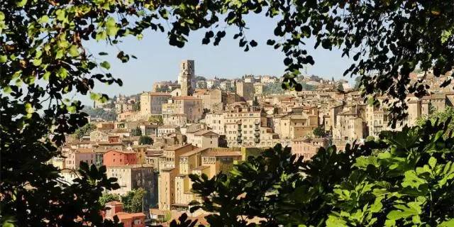 法国香水小镇在哪里,法国原装进口香水香奈儿