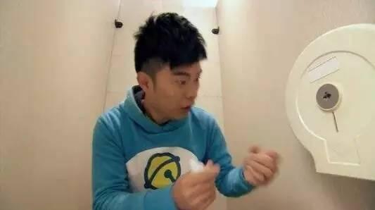 我送了条烟给老板为什么隔天就把我开了