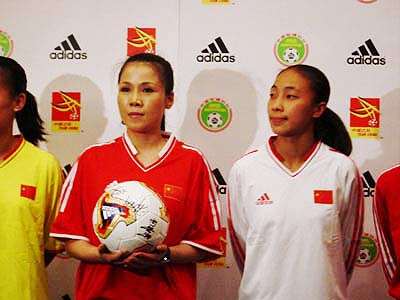 鐩樼偣鐙傜儹鍏虫敞涓栫晫鏉殑鍗佸ぇ濂虫槦,鐜板満鐪嬩笘鐣屾澂瓒崇悆鐨勫コ鏄庢槦