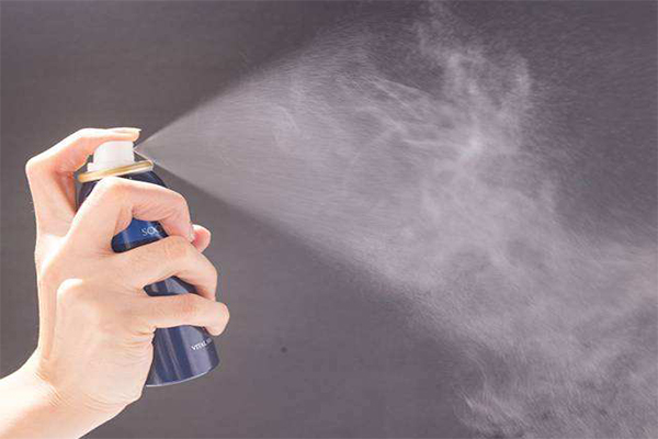 轻彩课堂—额头长痘该怎么办