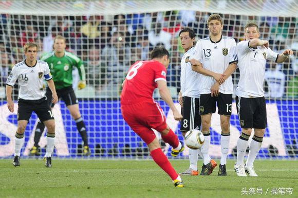 盘点足球运动员搞笑瞬间,中国十大足球球星恶搞