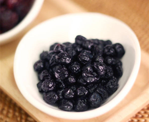 迪丽热巴的零食测评,迪丽热巴吃的仙女零食