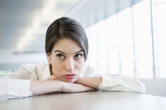更年期女性甲亢最明显的症状,更年期和甲亢同时发病的结果