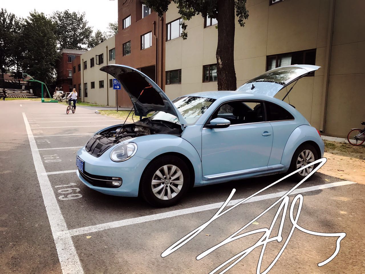 试驾2015款甲壳虫:曾经辉煌的甲壳虫如今还会为大众带来什么?