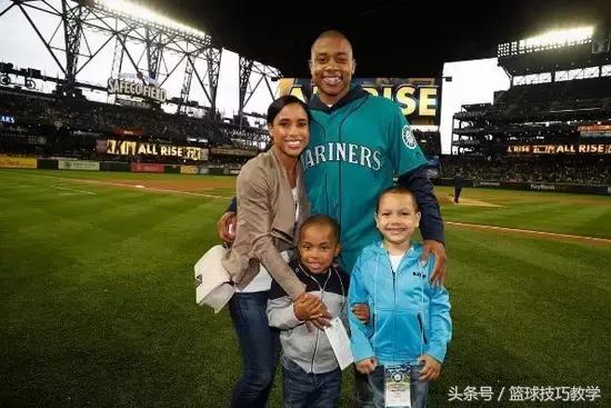 小托马斯拒绝了凯尔特人的合同,托马斯怎么被交易到凯尔特人