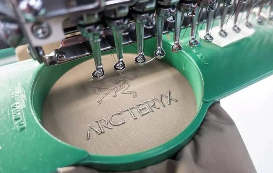 始祖鸟户外鸟,始祖鸟龙年限定户外品牌