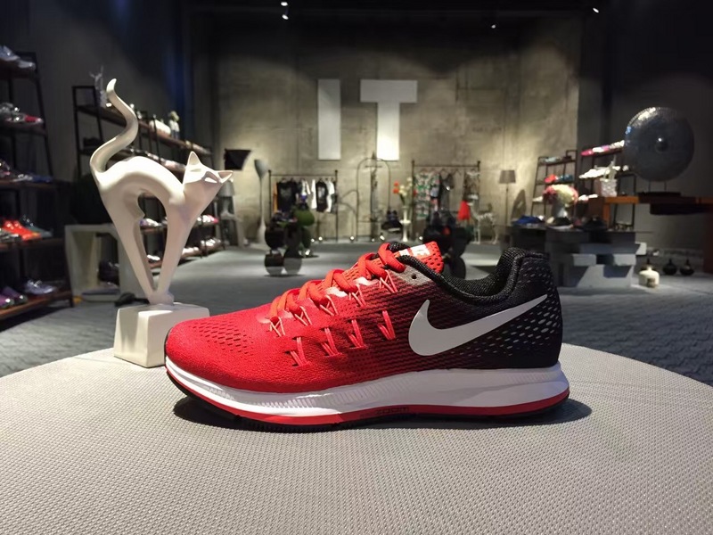 nike登月跑鞋适合跑步吗,nike登月鞋适合夏天穿吗