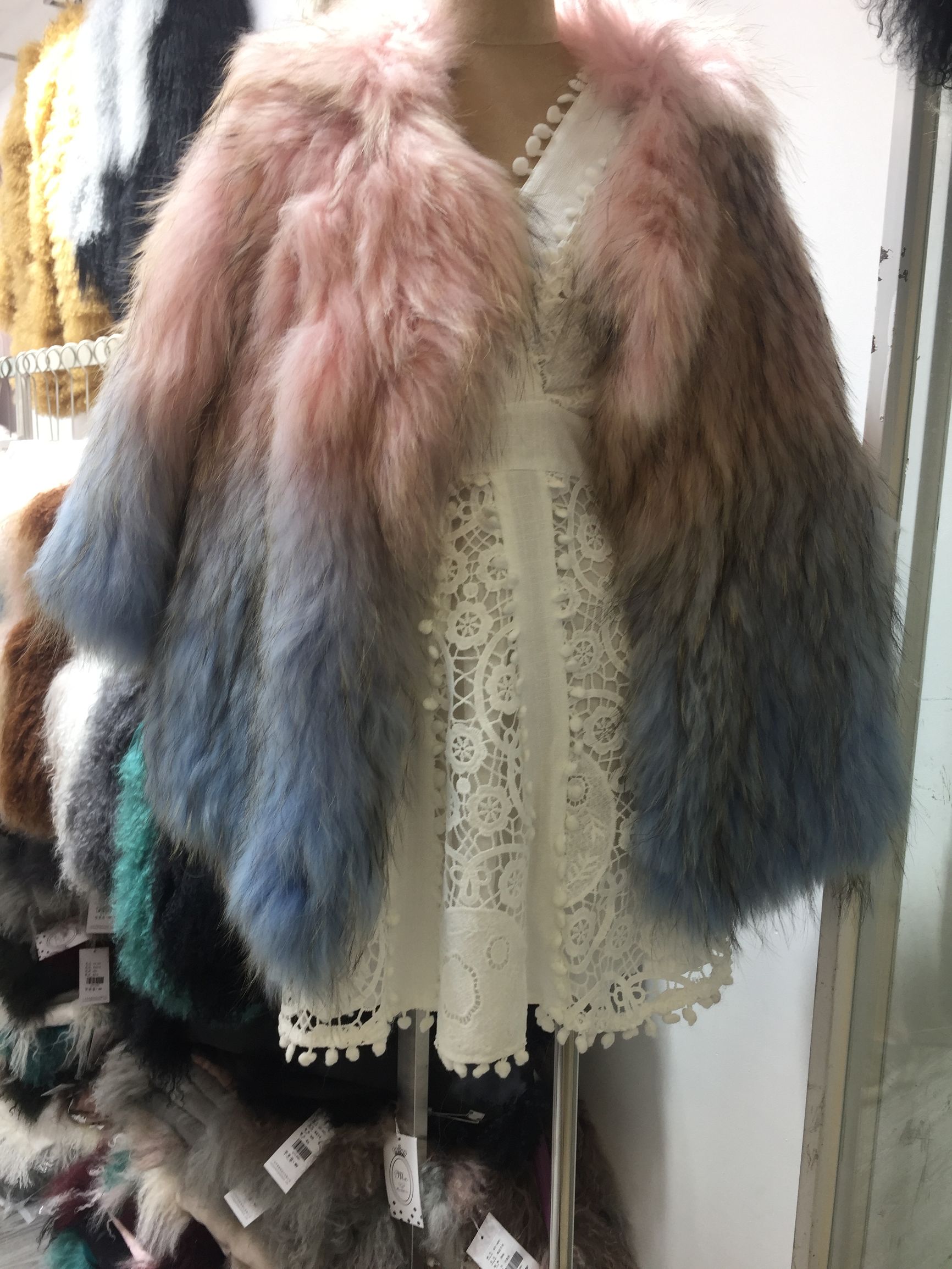 十三行服装批发年底大清仓,十三行服装批发视频