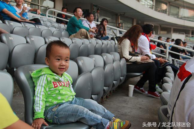 球迷故事｜陈道蕊：买黄牛票看亚冠决赛，愿送孩子去踢球