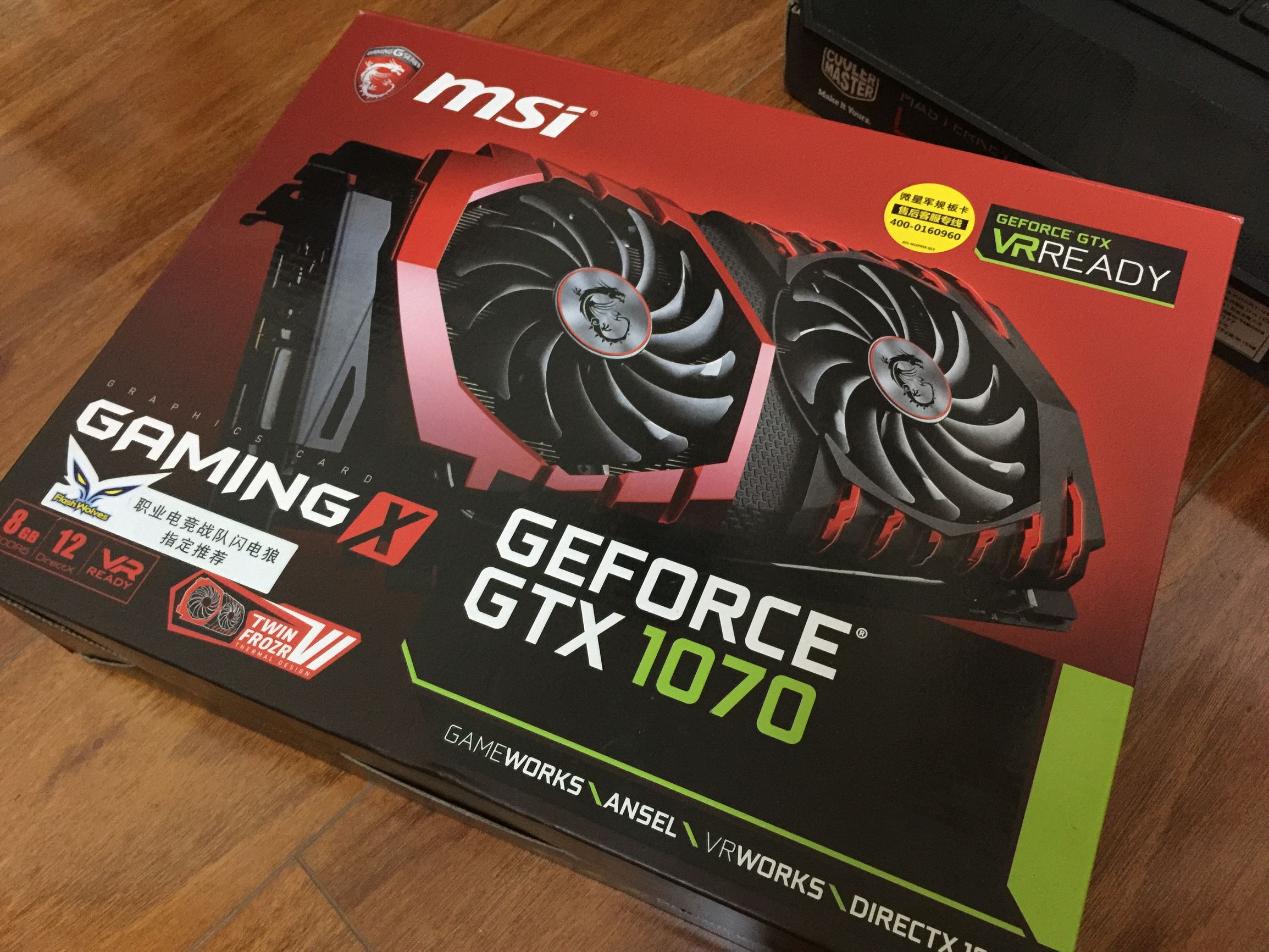 满满一柜子！晒晒那些年我败过的硬件