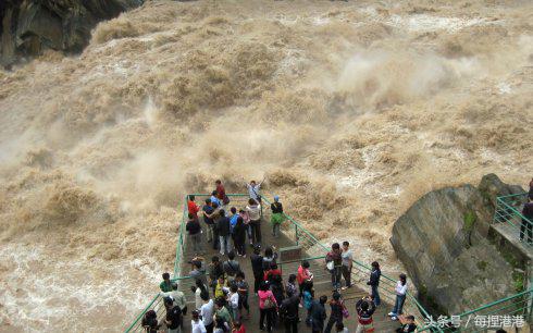虎跳峡是云南必去之地,虎跳峡是贵州的著名峡谷吗