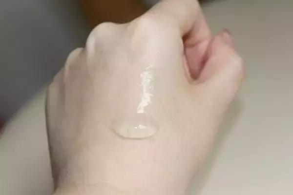 澳洲cemoy白金流明超级眼霜咋样,澳洲eaoron眼霜适合什么年龄