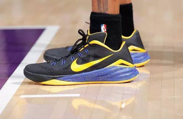 10年代fmvp,冠军战靴fmvp