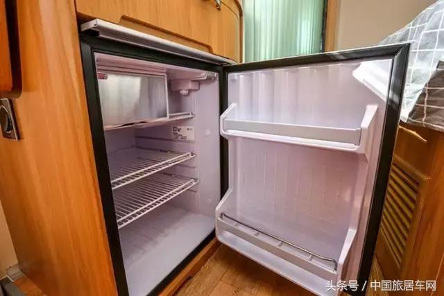 上汽大通maxusrv80型房车原厂,大通rv80b型房车原厂