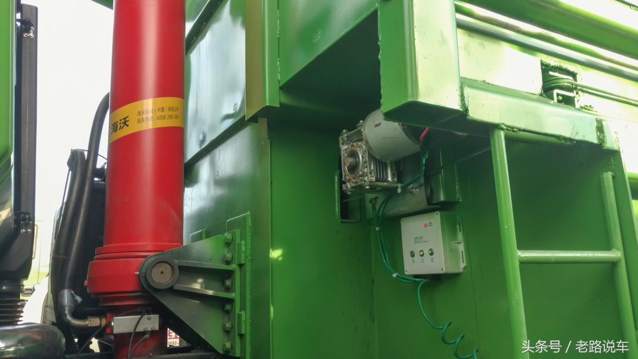 红岩金刚m500自卸车内饰图片,红岩金刚m500自卸车轻量化
