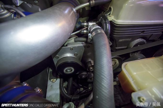 劳斯莱斯幻影用的什么发动机,丰田的劳斯莱斯幻影