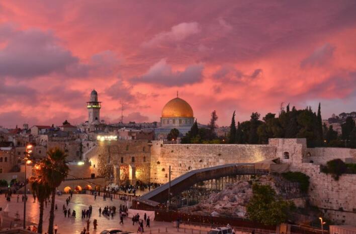 十一躲开人挤人，来一场高端小众真正的旅行！