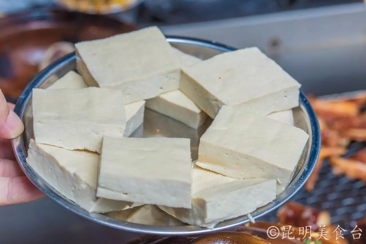 昆明每天蘸水500份的羊肉馆,昆明排名前十烧烤