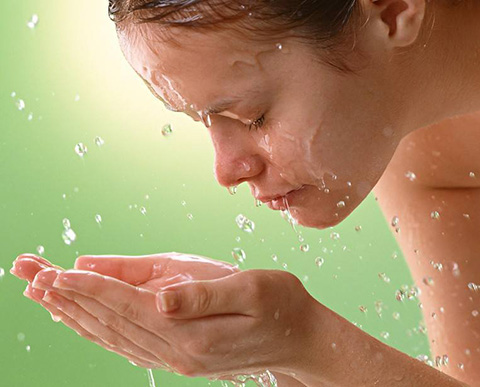 通过这些方法淡化你的表情纹,怎样去除表情纹路