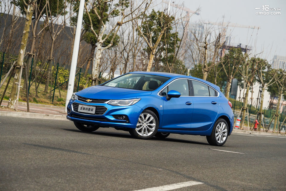 科鲁兹13年1.6t两厢掀背改装,2015款科鲁兹1.6两厢掀背