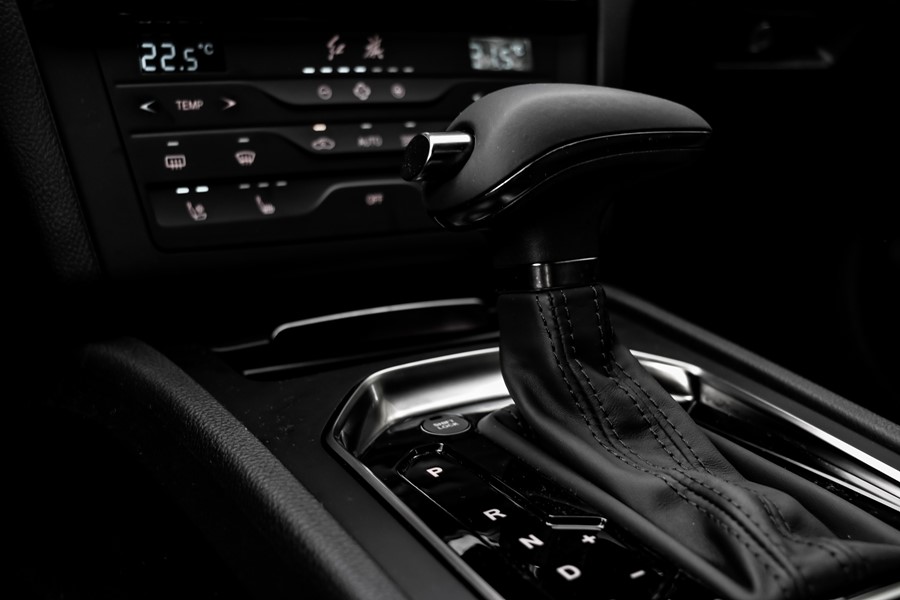 气场十足新一代红旗h7实车图流出,红旗h7感受