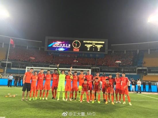 王大雷:不保证一定留鲁能里皮真有东西特神奇