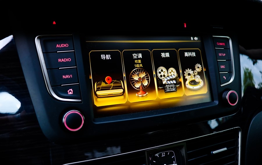 气场十足新一代红旗h7实车图流出,红旗h7感受