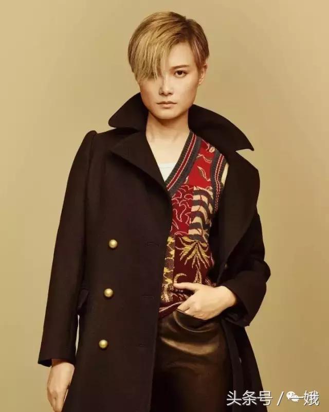 如何评价李宇春的先锋感时尚造型,李宇春怎么打扮都像中性人