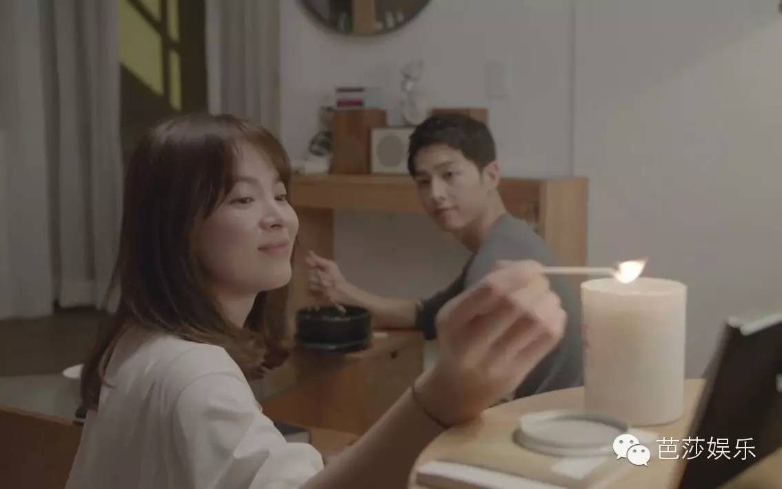 太阳的后裔为啥选宋仲基,太阳的后裔宋仲基帮宋慧乔扎头发