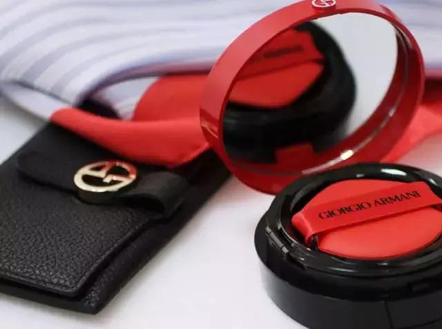 美女揭秘日韩欧美气垫大战开始，你站哪一家？