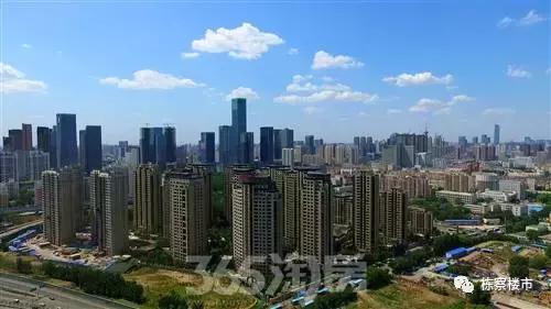 轻奢or高冷？三年又三年，现实告诉你万象城是谁的MIXC！