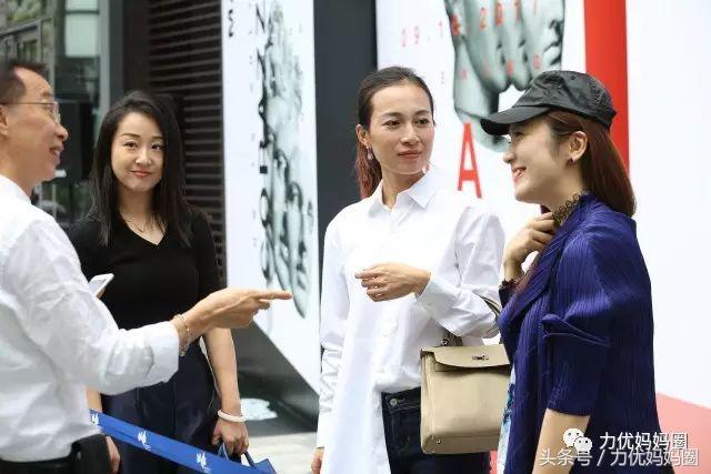 探店这家二十多年的鞋店,探店探到一家特别好看的店