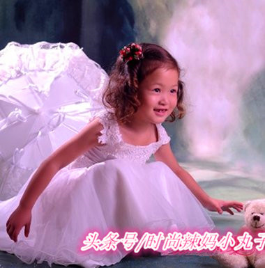 3-6岁幼儿卷发怎么扎,三岁卷发怎么扎好看