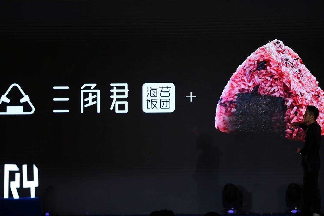 品牌消费时代，拓川商盟助力传世骨头饭品牌升温，开启变脸模式！