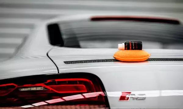 汽车镀膜镀晶封釉打蜡车衣的区别,打蜡封釉镀膜镀晶到底有什么区别