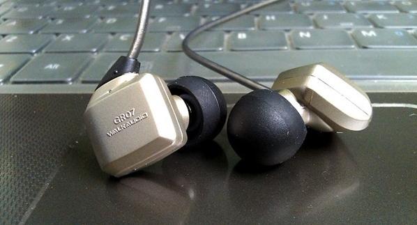 音质好的500元左右的耳机推荐,500左右的头戴式音乐耳机性价比高