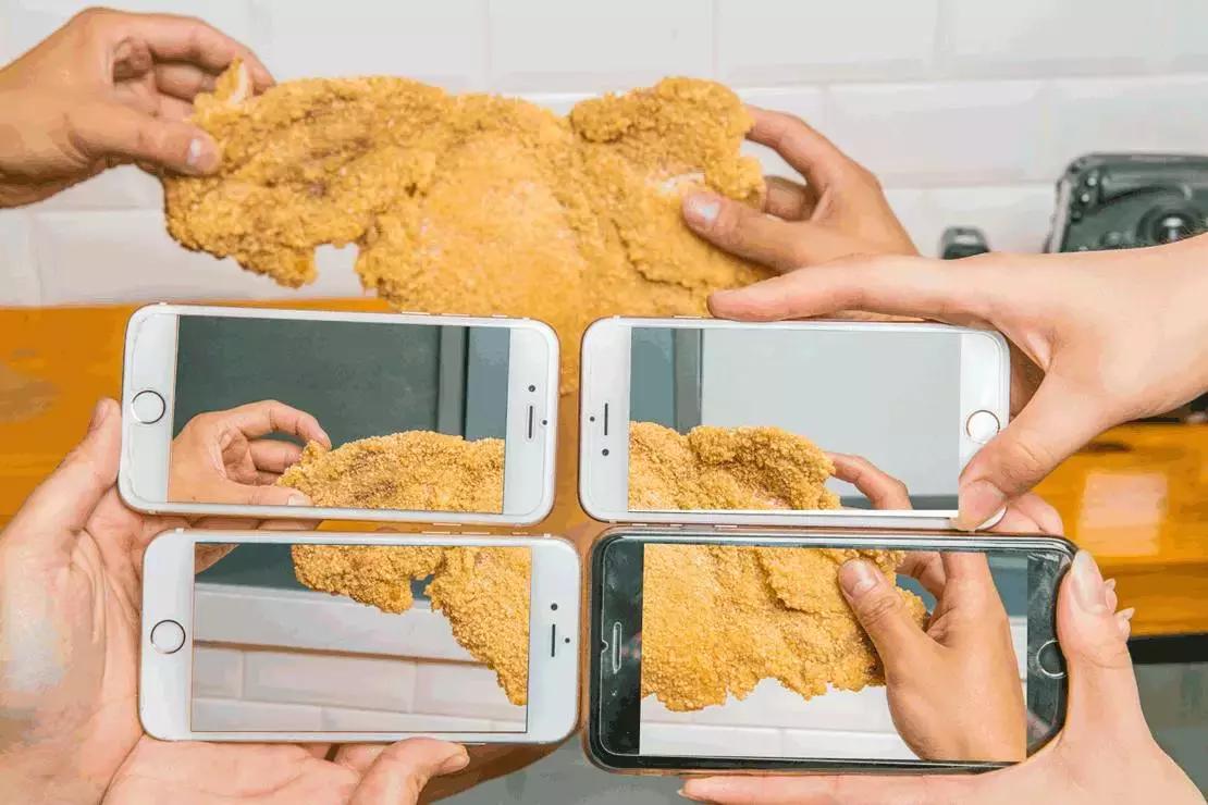 这家戏精店又加戏了,竟然出了一款“黄金牛蛙”!