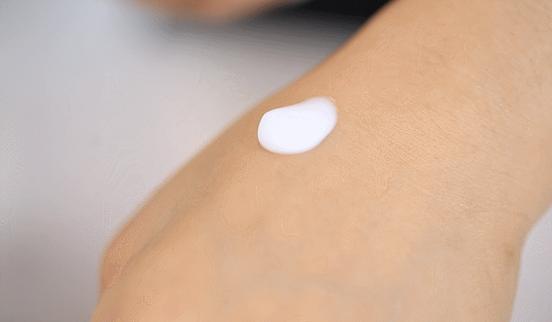 薇诺娜舒敏保湿特护cp真实测评,薇诺娜舒敏保湿修复霜适合油皮吗