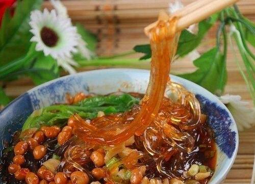 酸辣粉店一年赚5万5,怎么卖酸辣粉更赚钱