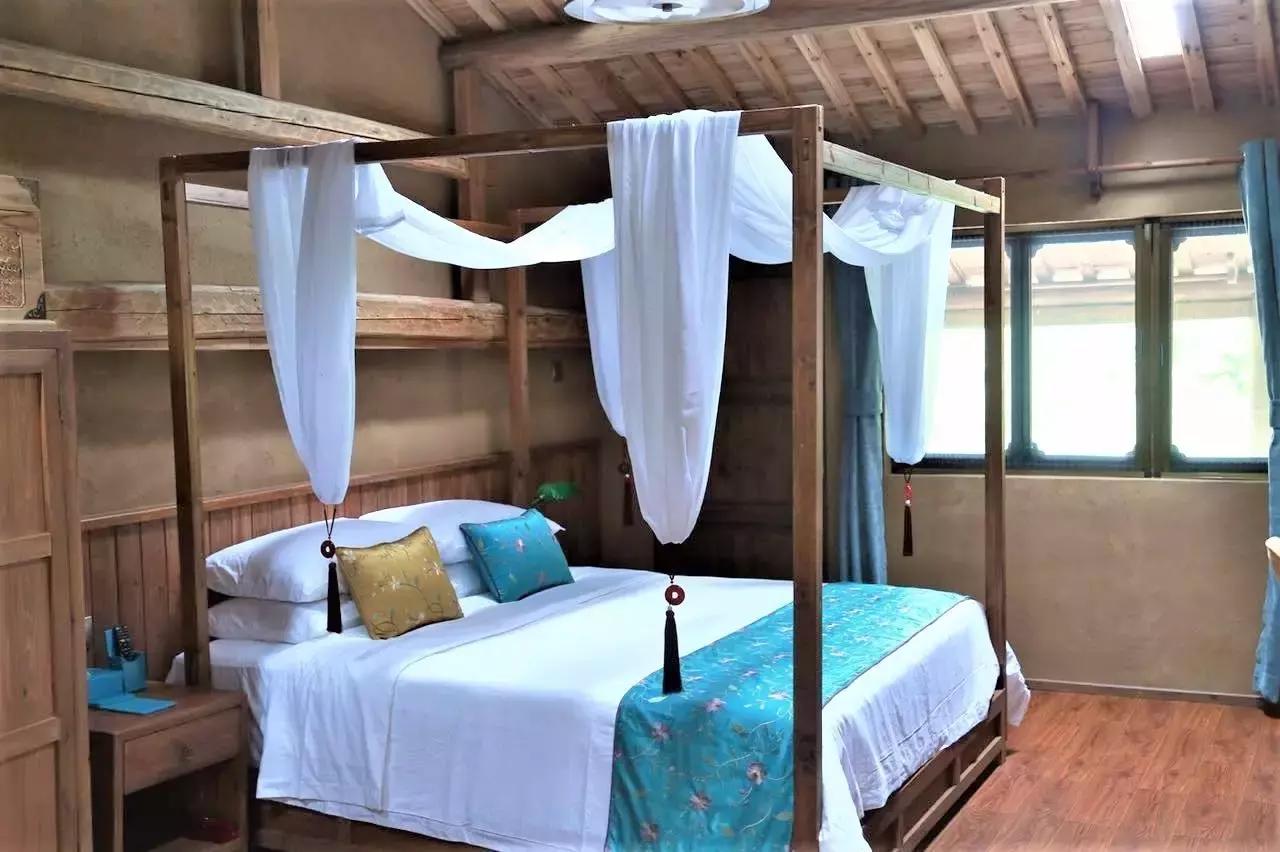 30年间从学徒到大师，46岁他隐居黄山脚下匠心造出2000㎡避世山居