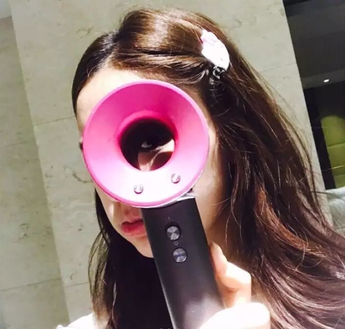 林允直播化妆萧薰儿,林允化妆视频48元洗面奶