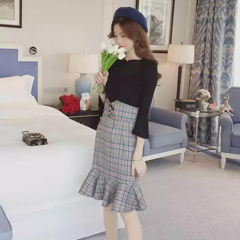 灰色吊带连衣裙怎么叠穿,吊带连衣裙穿搭技巧