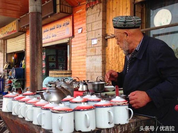 活久见！*疆新**大叔用茶杯煮出来的“缸子肉”有多好吃？
