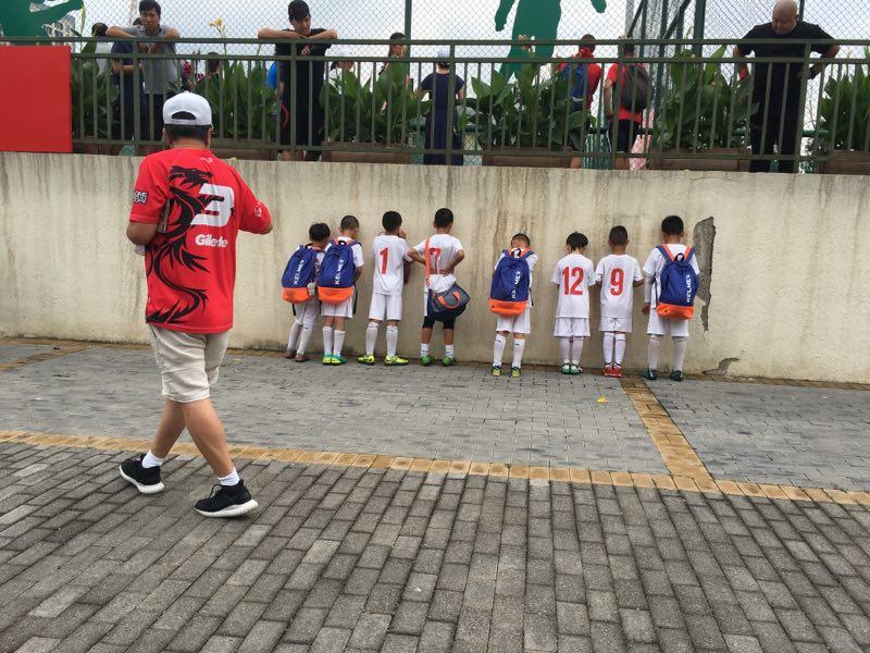 董路直播间说自己是中国青训教父,董路与范志毅对恒大青训的评价