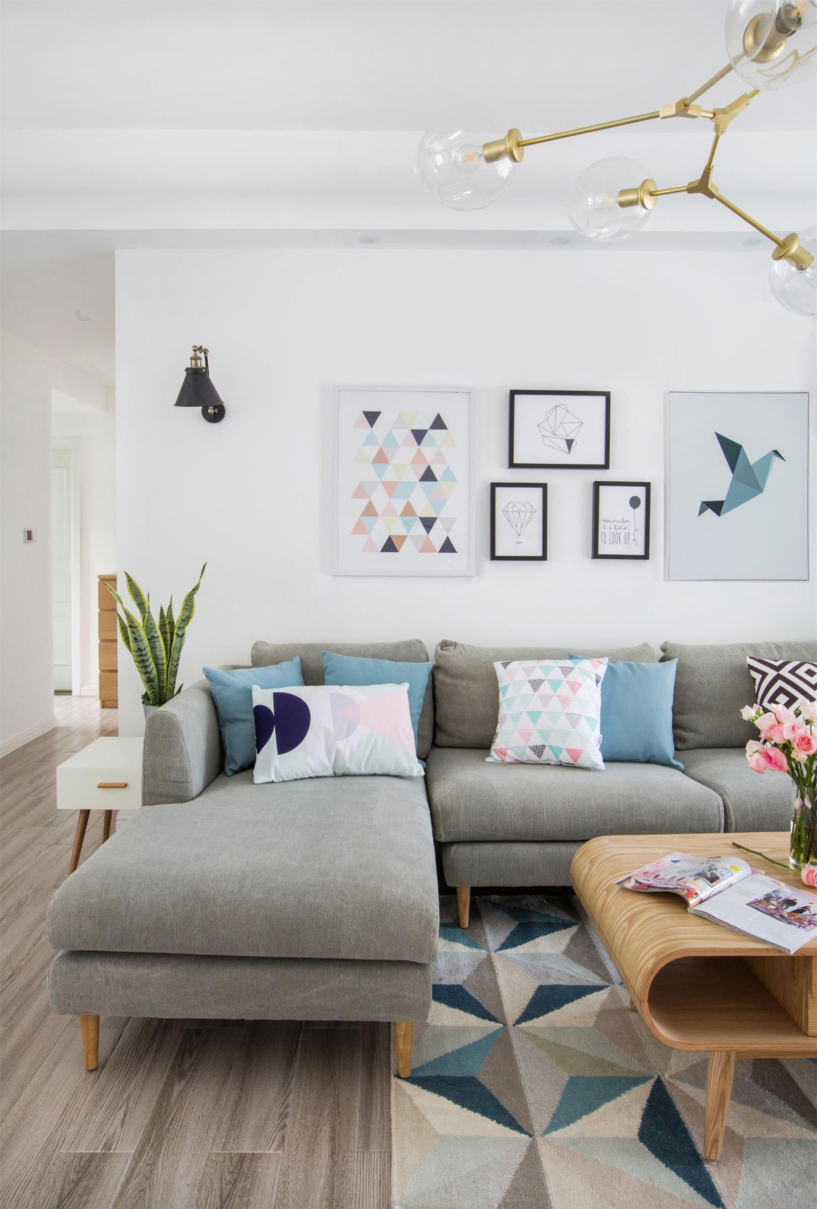 82平两居清新现代简约风格,武汉中国铁建梧桐苑,全包11.8万