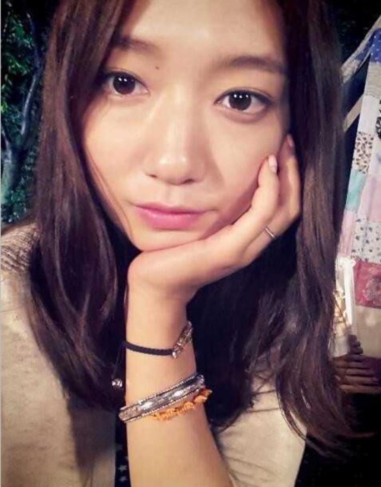 十位韩国女星素颜妆前后对比羡煞旁人女明星卸妆后什么样