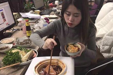 Facebook营销:办公室小野野遍全球